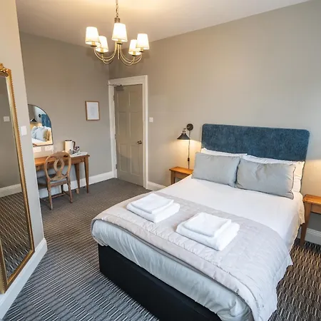 The Lazy Goose - Coffee House & Bedrooms-3